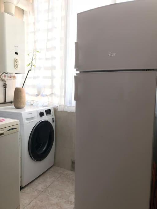 Apartamento Aitana.Esta A 2 Km De La Playa Andando Apartment Аликанте Екстериор снимка